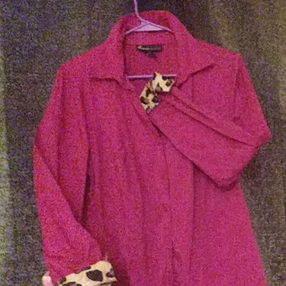 Lovely fuscia blouse, size 16 - Picture 2 of 3